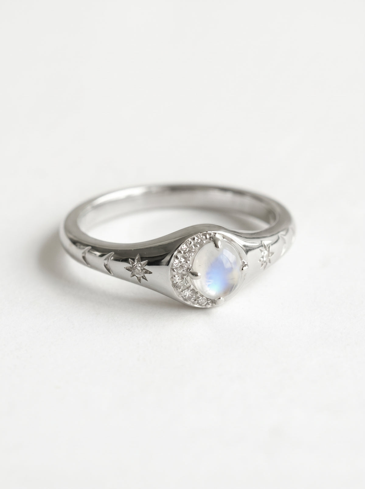 Luna Ring